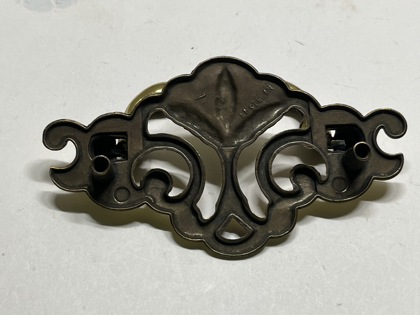 Vtg.Lot (8) NOS Brass Plated Chippendale/Batwing Wheat Design Drop Bail Pulls
