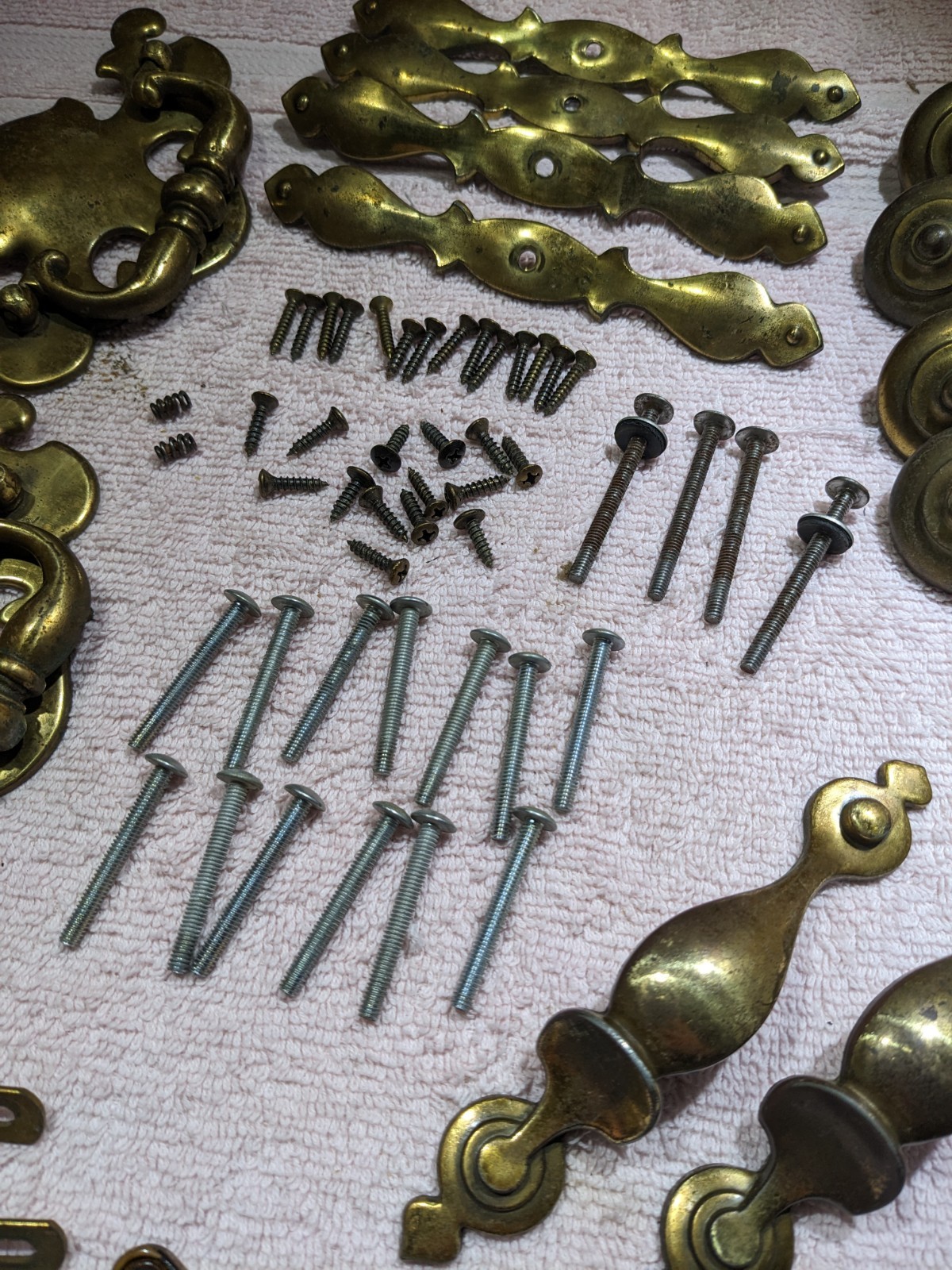 Lot Of KBC Keeler Brass Company Drawer Pulls/Knobs