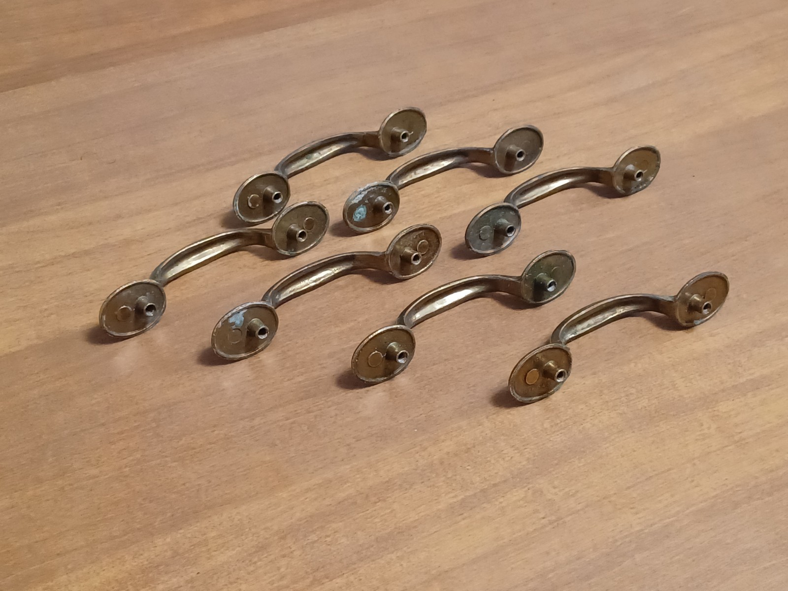 Vintage KBC Drawer Pulls DISTRESSED Keeler Brass Co N16643 (Lot Of 7)