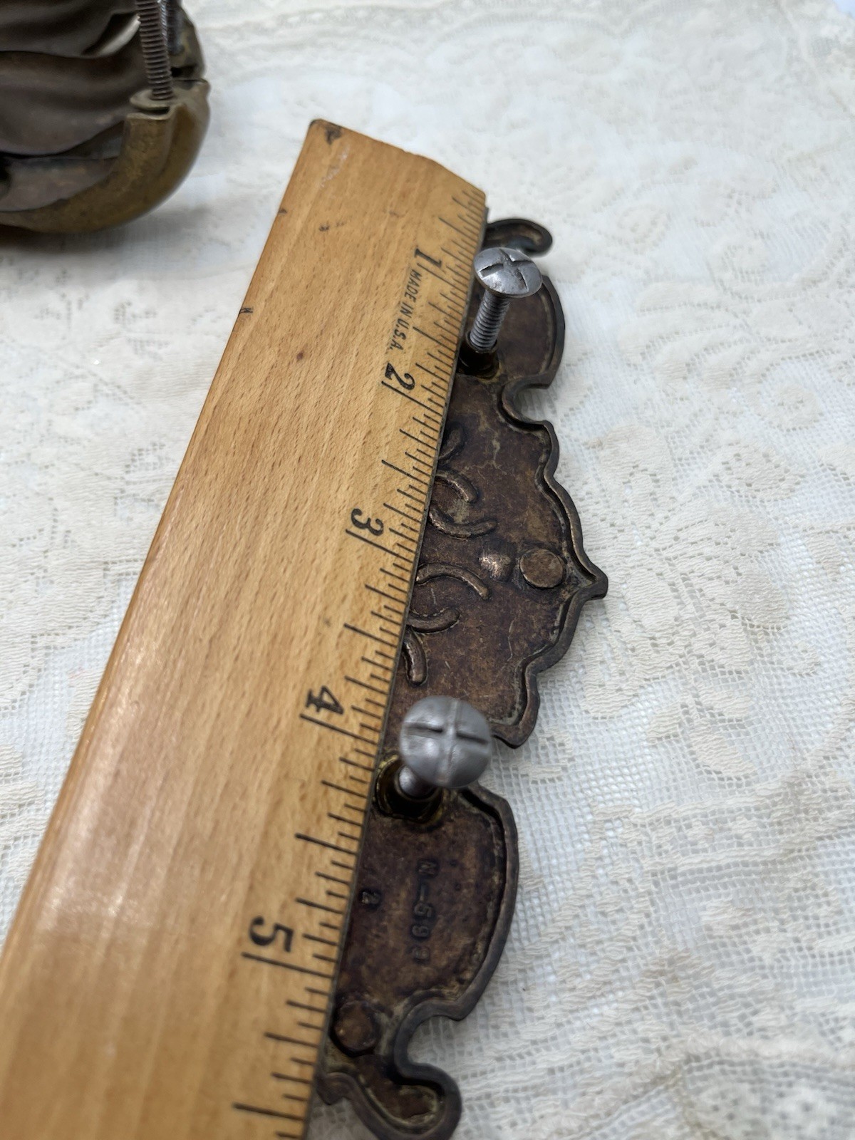 Furniture Pulls Handles Brass Bakelite Vintage Lot Of 13 Hardware Mixed