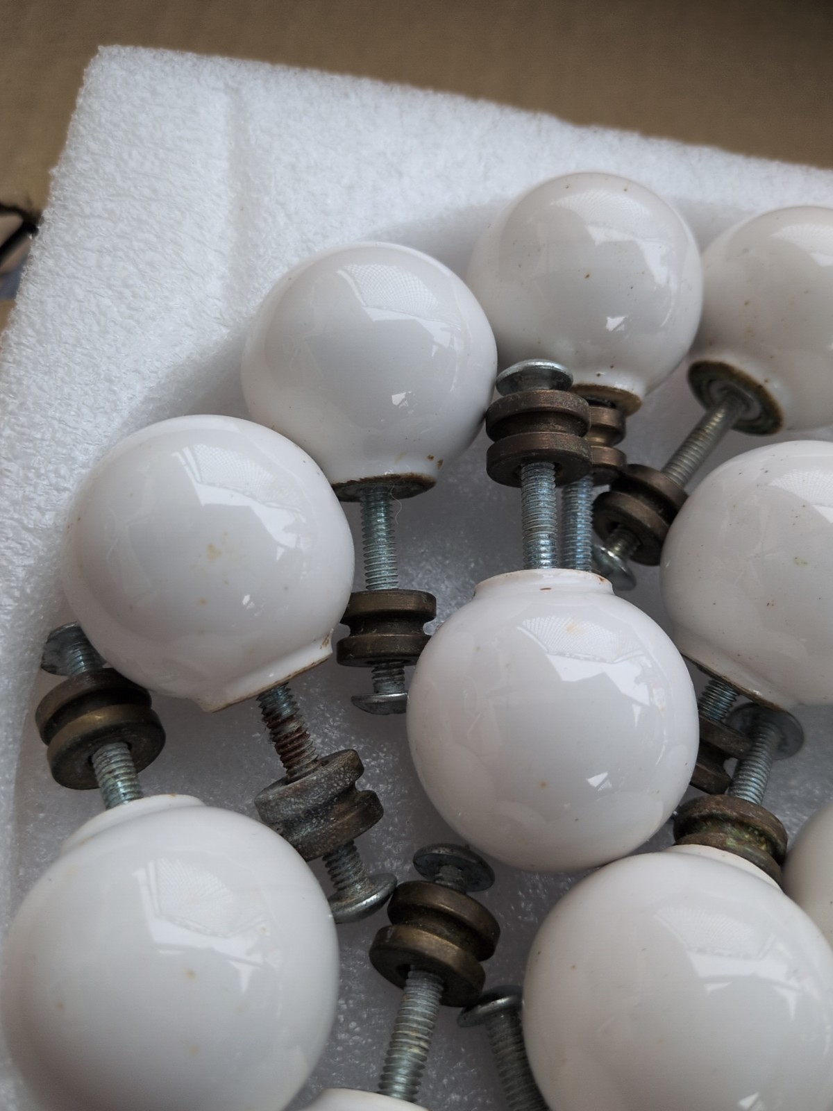17 Vintage White Porcelain Round Ball Drawer Pulls Cabinet Knobs MCM w/Hardware