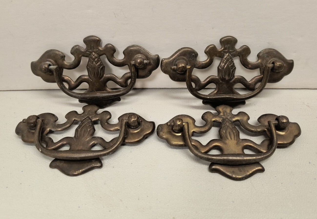 Lot Of 4 – Bassett Pineapple 1960s Drop Bail Pull Handles 3″ Centers Aged Brass