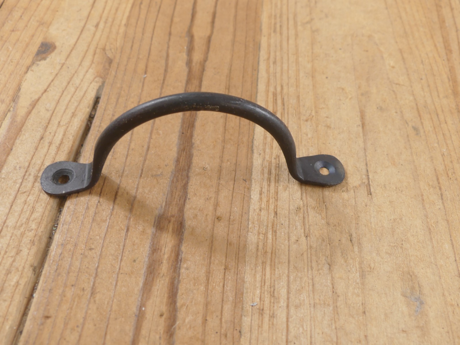 5 HAND FORGED IRON DRAWER BIN PULLS 4 1/4″ LONG CABINET HANDLES KITCHEN BATH