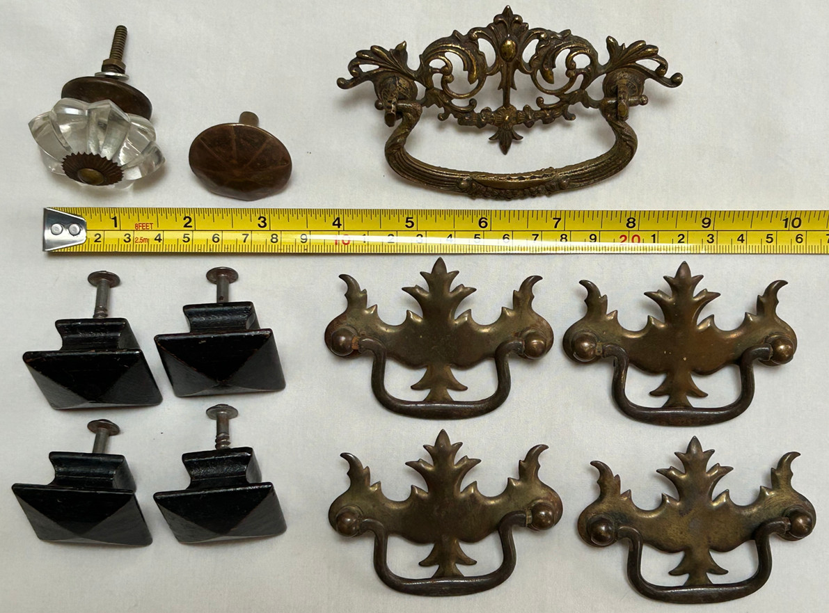 Vintage Glass Knob, 4 Oak Knobs, Brass Drawer Pulls Handles Lot