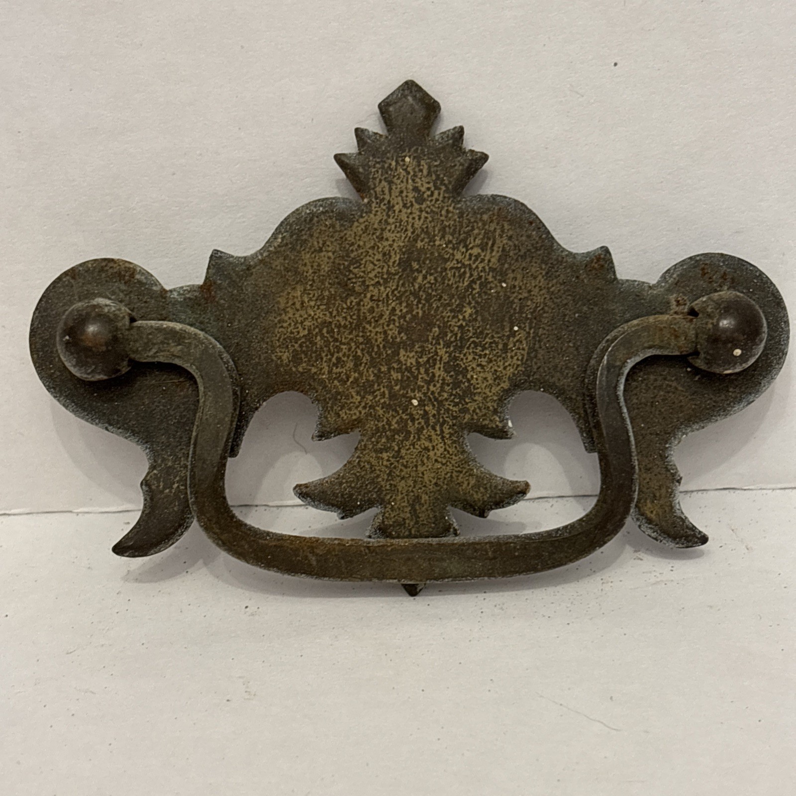 Vintage Chippendale Batwing Drawer Pull 3″ Screw Centers 3.5″ Handle Brass