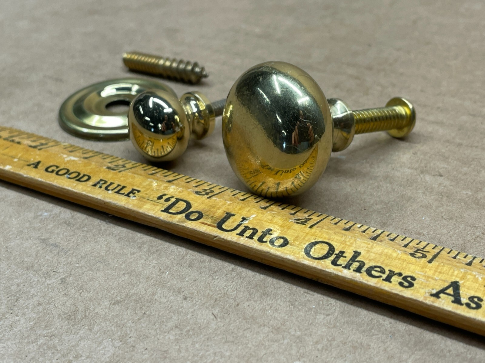 Vintage Anglo American Solid Brass Dresser Desk Knobs Pull 3/4″ Set of 2