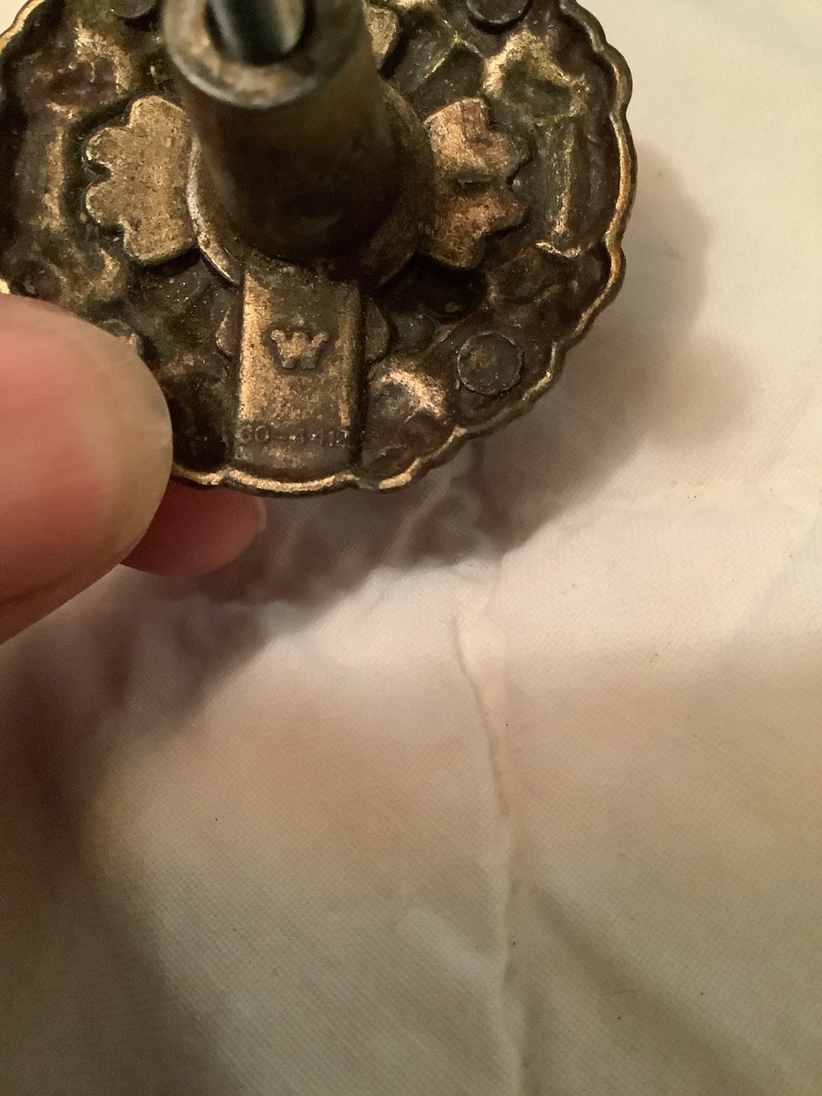 24 Vintage Hollywood Regency Brass Cabinet / Drawer Knobs / Pulls W 60-4412