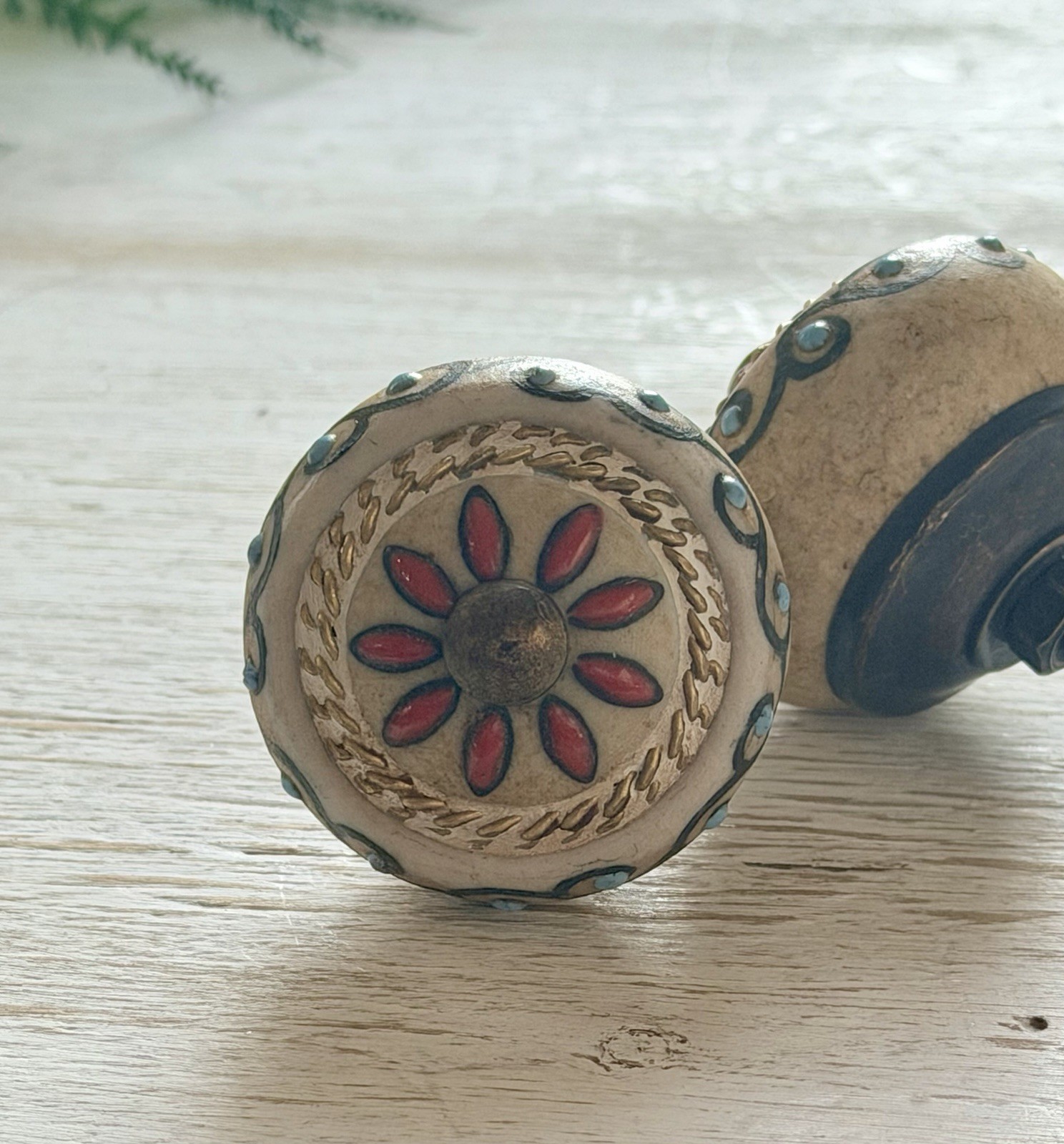 2 Antique Beige Red Floral Medallion Drawer Knob Cabinet Pulls Vintage Style