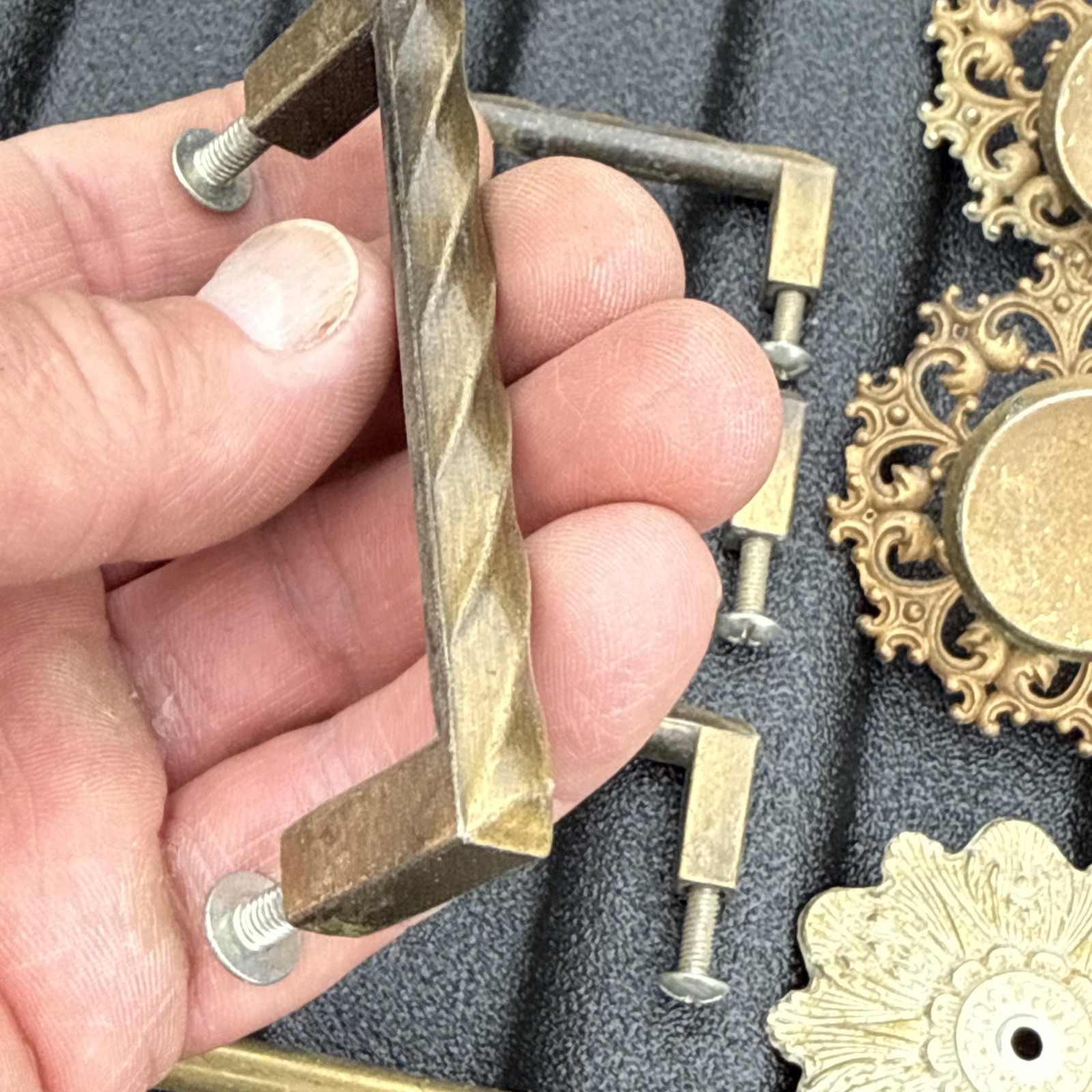 Lot Of Antique & Vintage Misc Hardware Lock Drawer Pulls & Cabinet Knobs Metal