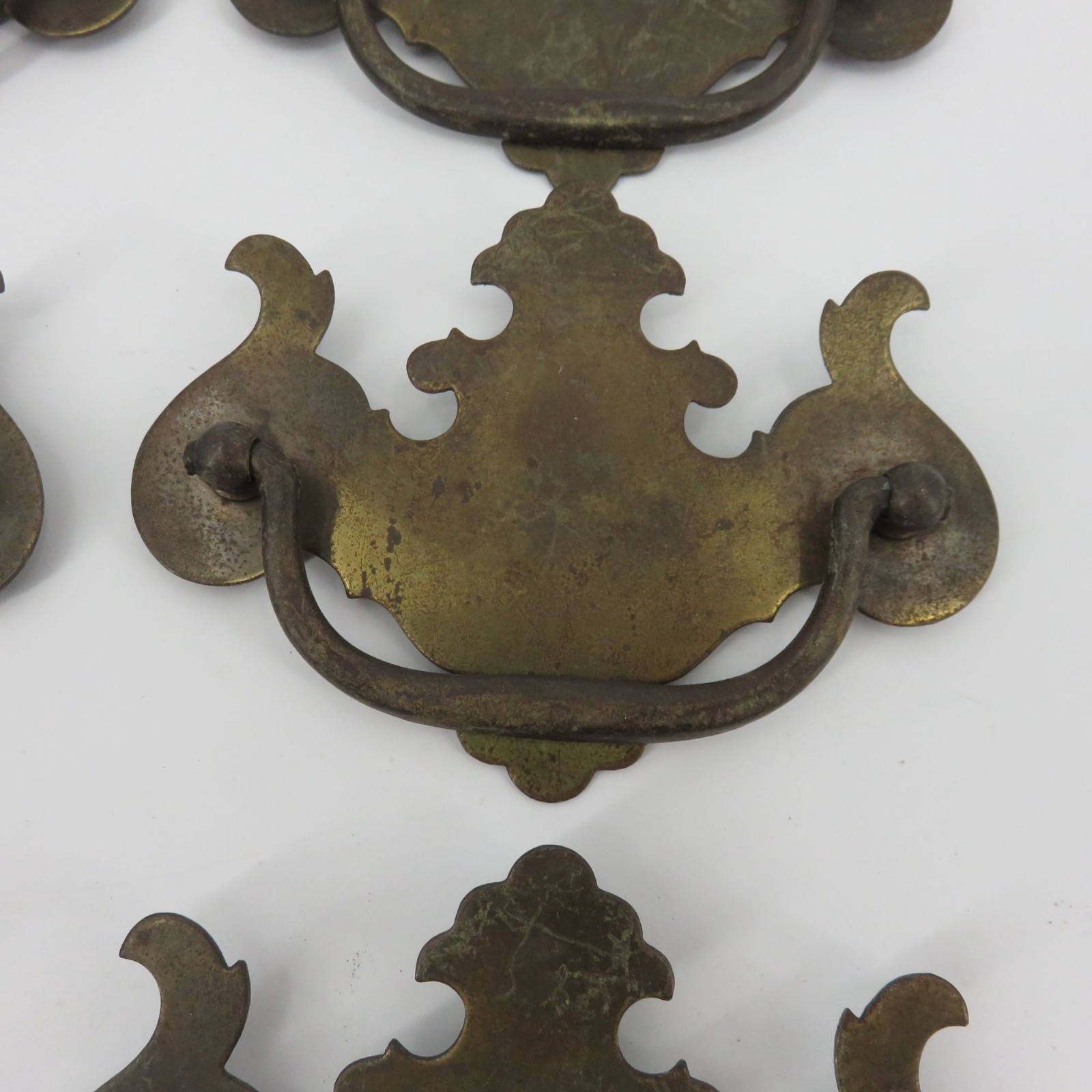 VTG Lot of 10 Metal Drawer Pulls Furniture Hardware Traditional Colonial Retro