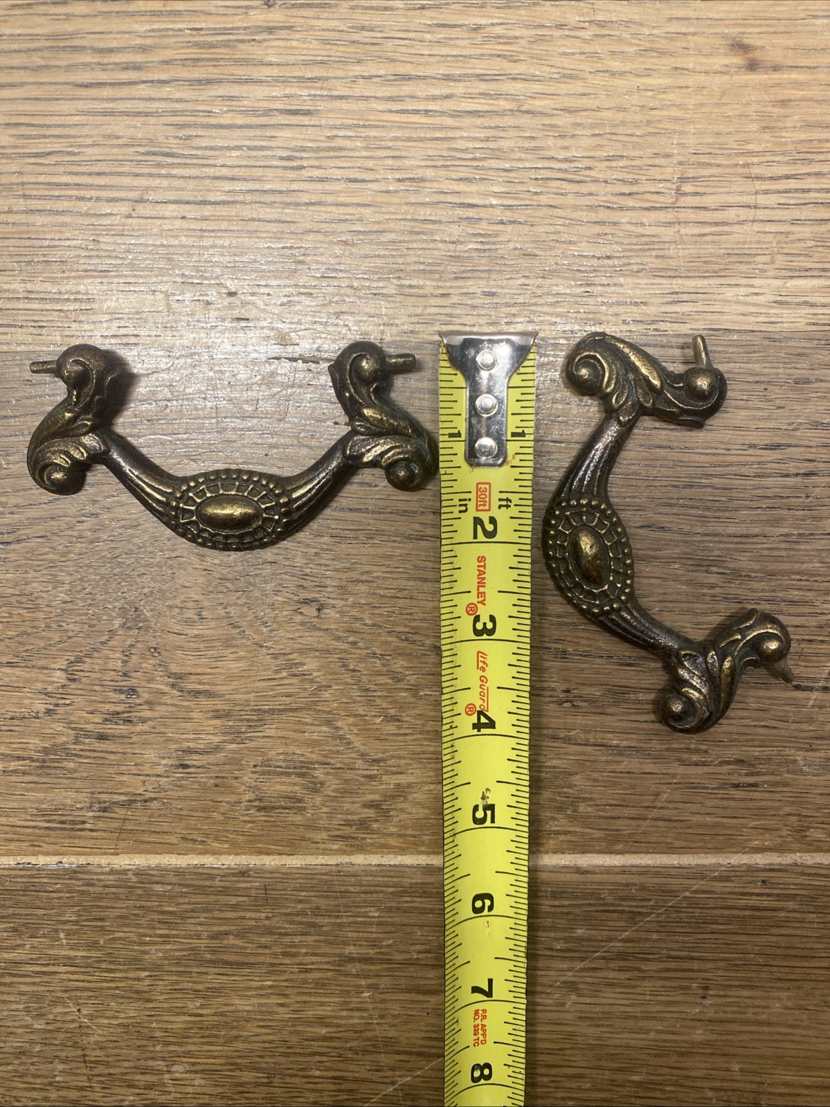 6 VTG Brass Ornate Victorian Brass Bail Drawer Handles & 5 Matching Round Knobs