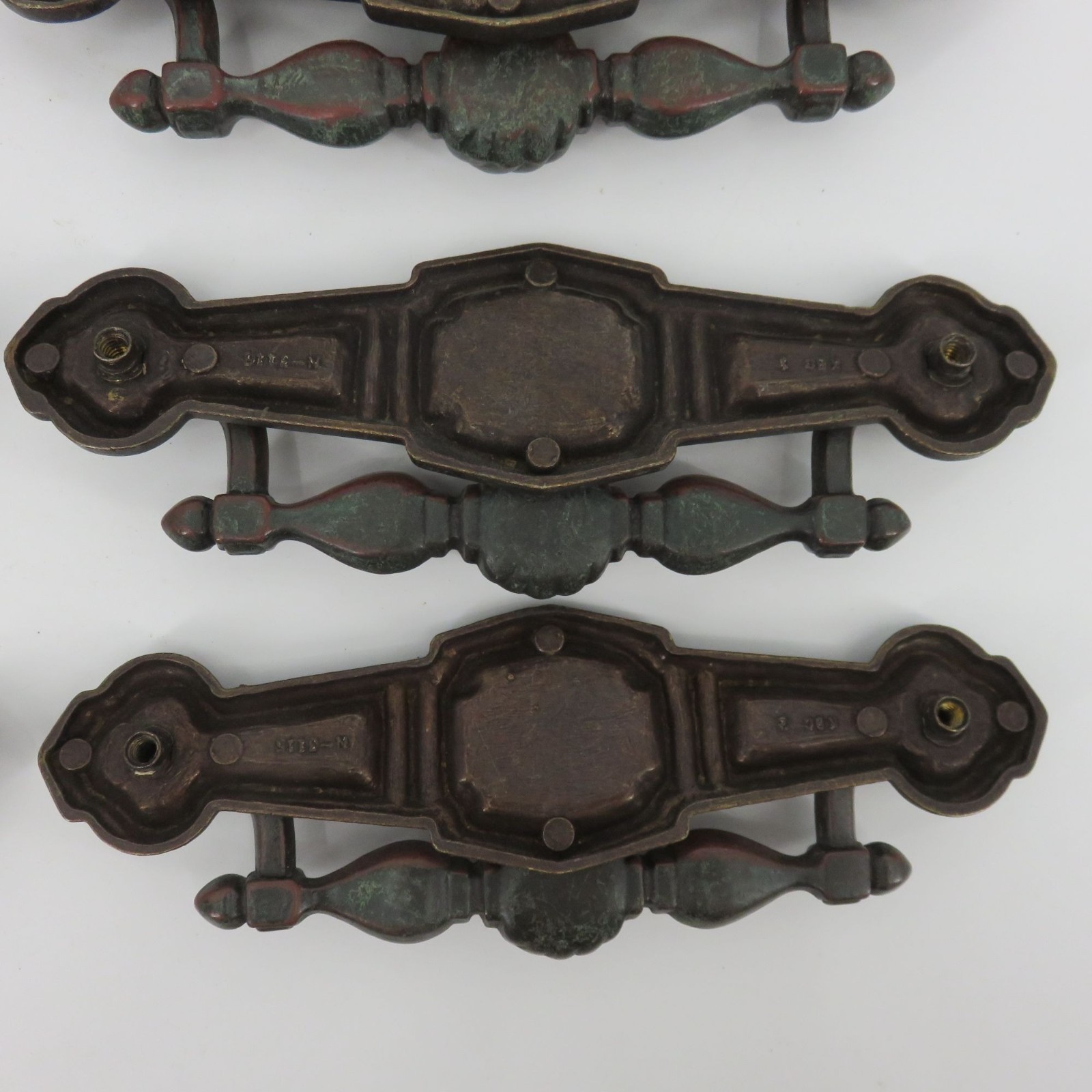VTG Keeler Brass Co KBC Lot of 8 Metal Drawer Pull Swirl Ball N-3115 Colonial