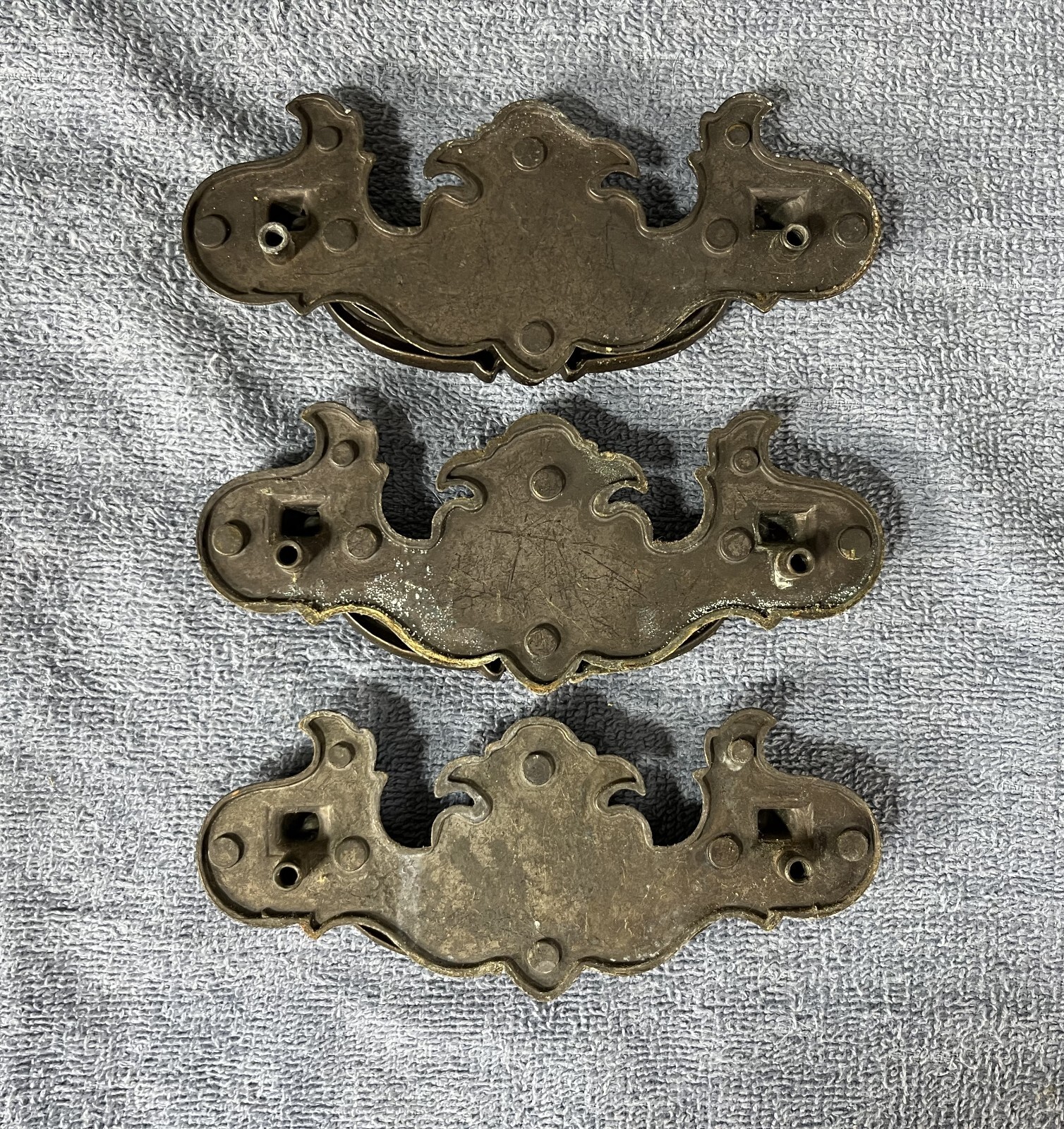 Vintage Drawer Handle Pulls – Large Drop Bail Pull Handles – Brass – Set of 3