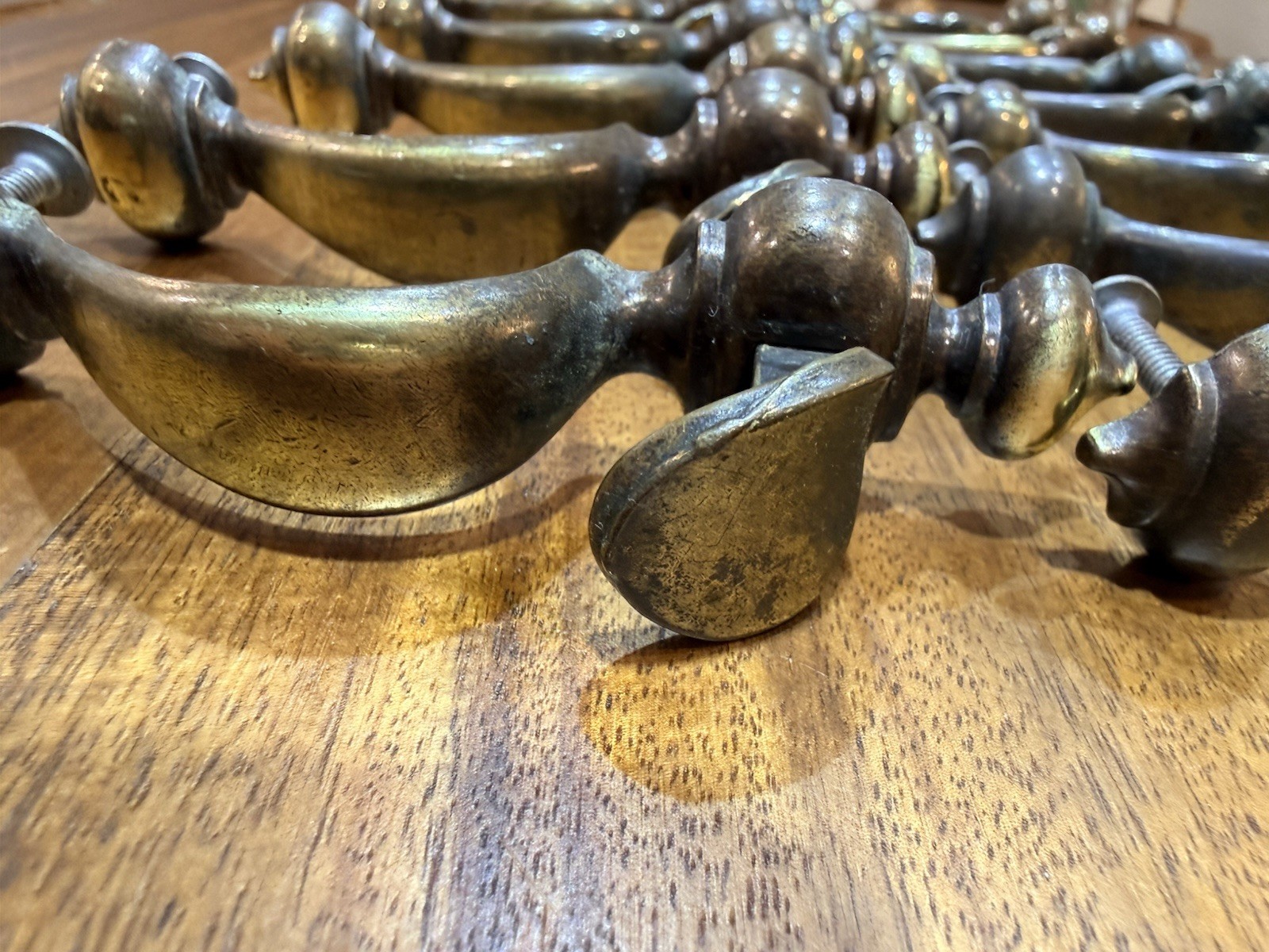 Vintage Keeler Brass Co KBC N8586 Teardrop Pendant Drop Pulls Drawer Handles
