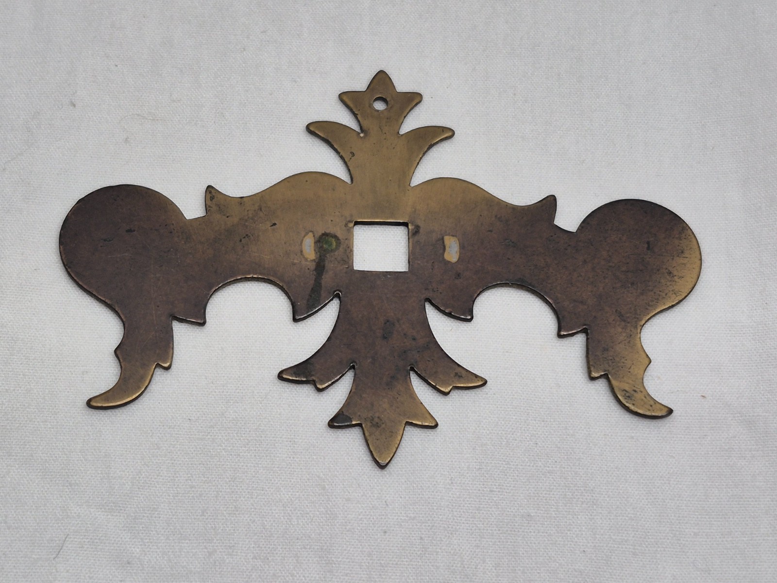 Antique Chippendale Colonial Drawer Cabinet Pull Back Plate Furniture Hardware
