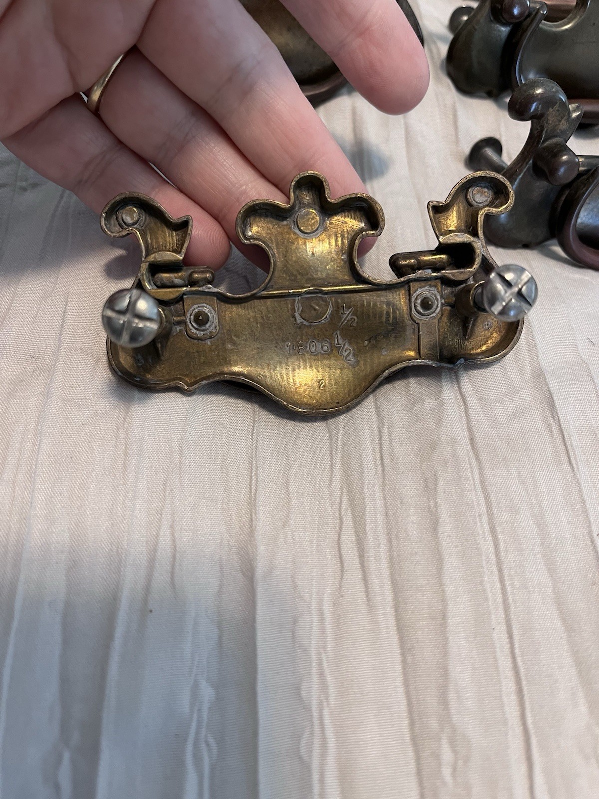 Vintage 8 Drawer Pulls And 9 Knobs