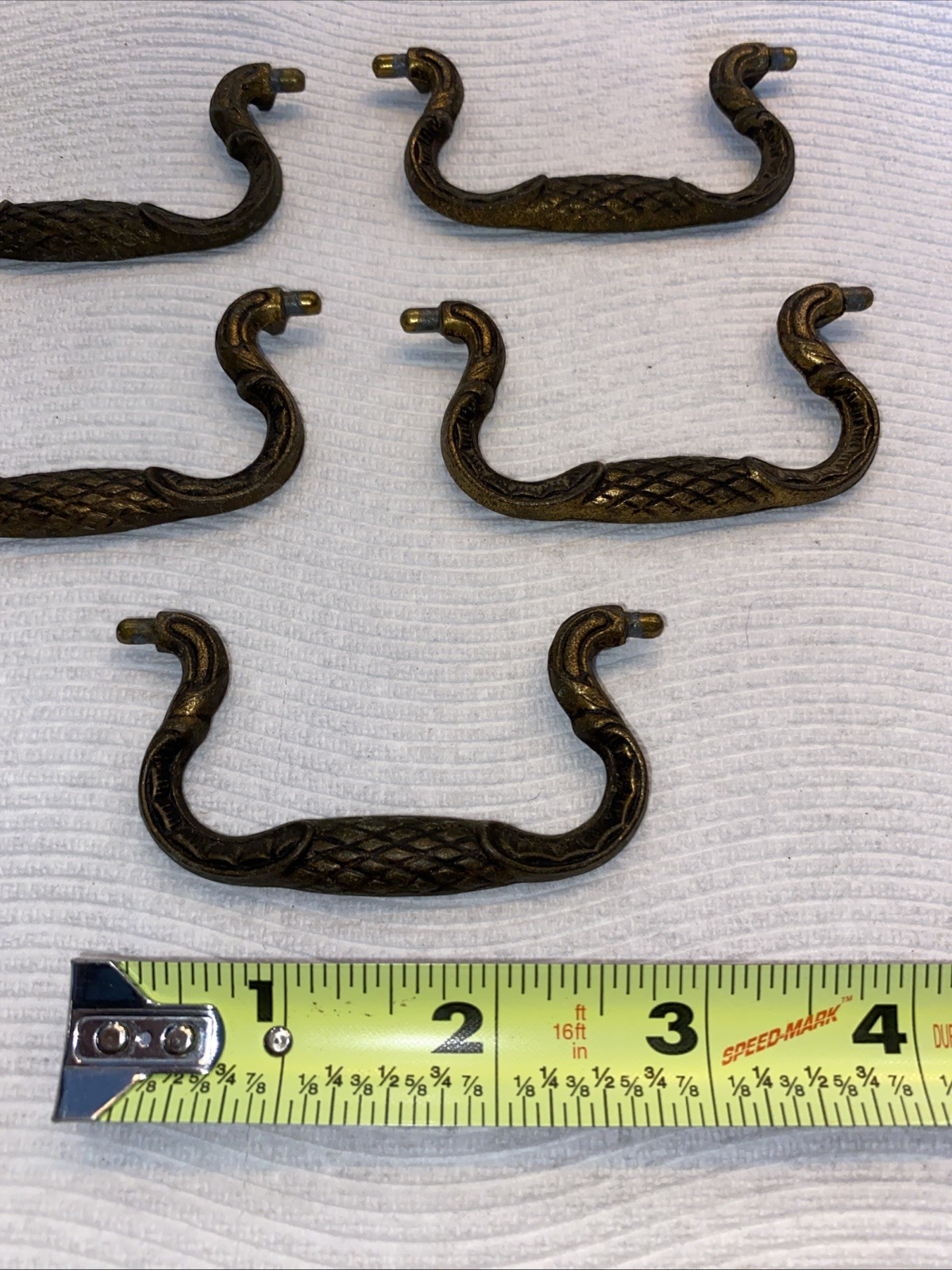 Lot Of 5 Antique Ornate Brass Swan Neck Textured 3″ Drawer Ball Pulls Handles