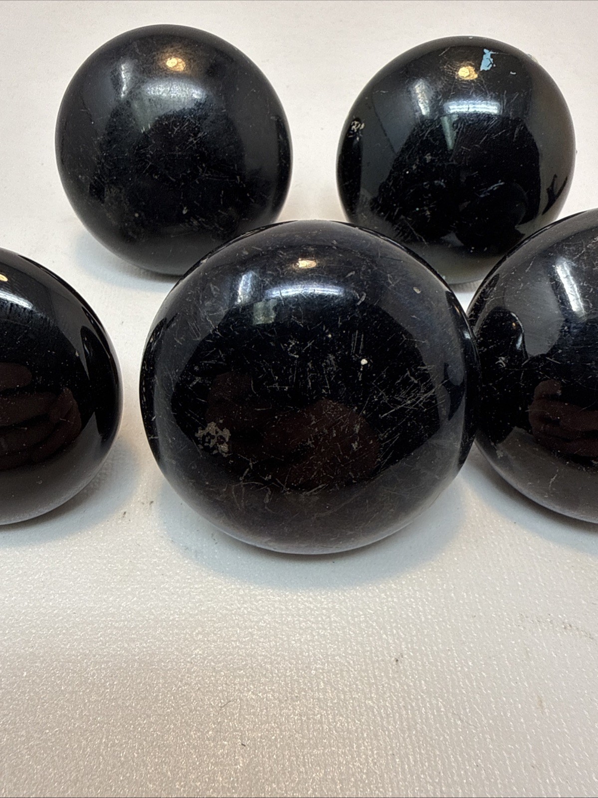 5 – Vintage Round Black Knobs