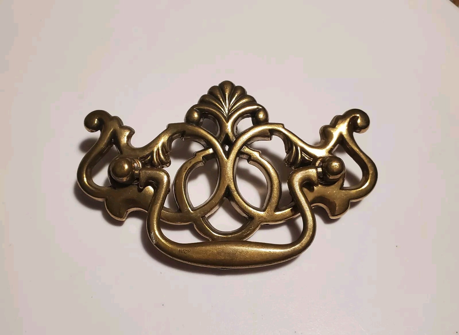 Vintage Brass Batwing Chippendale Metal Drop Bail Pull Drawer Dresser Hardware.