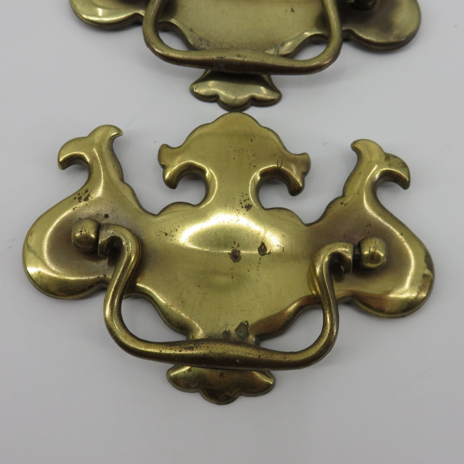 VTG Lot of 2 Brass Metal Drawer Pulls Furniture Hardware Traditional Colonial