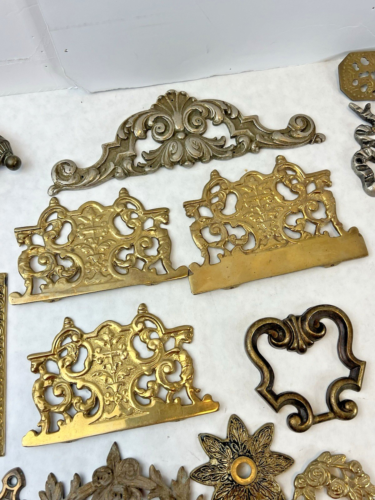 JUNK LOT of Antique Salvaged Brass Drawer Pull knobs – Steampunk art ideas!