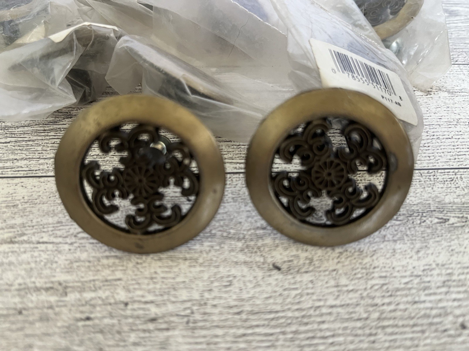 Vintage Floral Brass Door Drawer Cabinet Round Knob Pulls Hardware Lot of 9