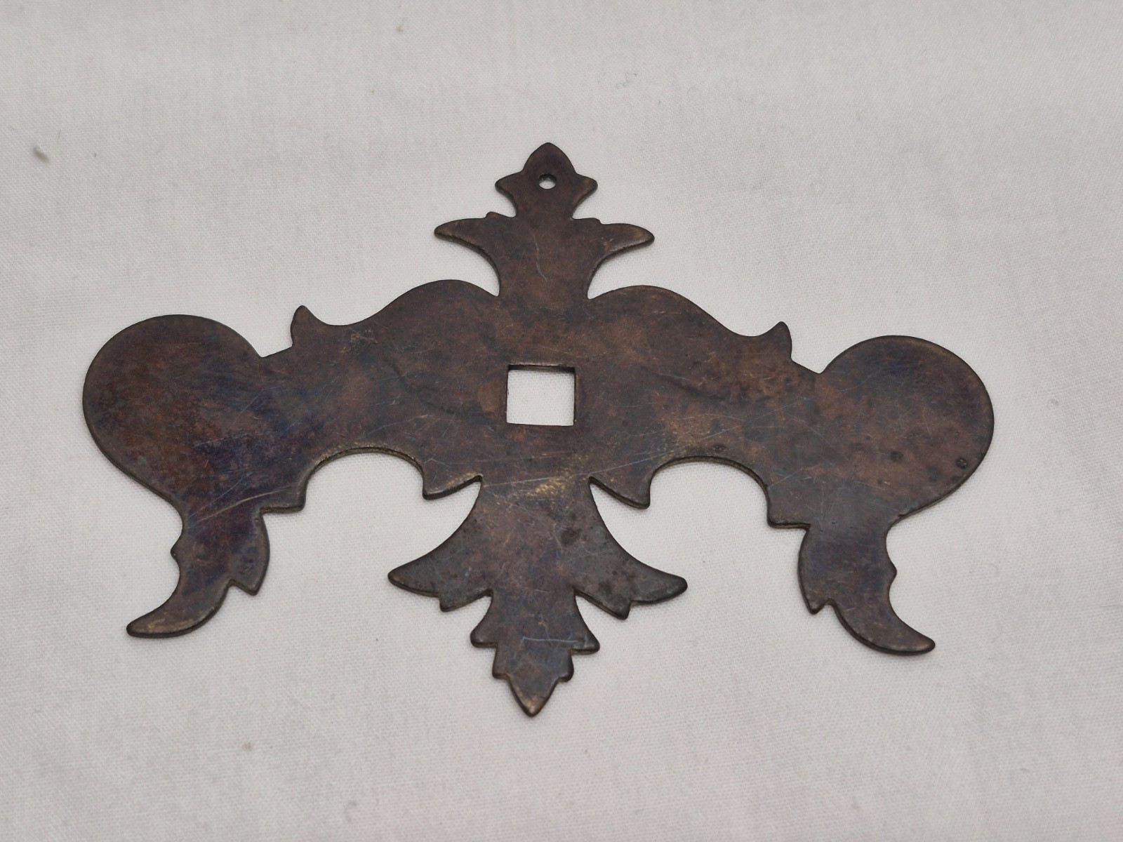 Antique Chippendale Colonial Drawer Cabinet Pull Back Plate Furniture Hardware