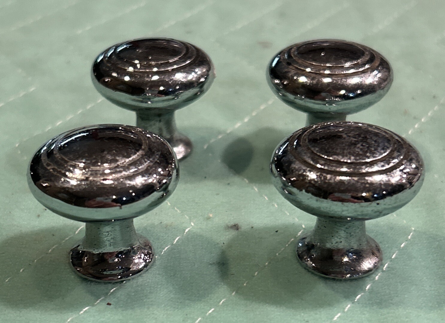 VINTAGE ART DECO CHROME DRAWER PULL CABINET DOOR KNOB Set of 4