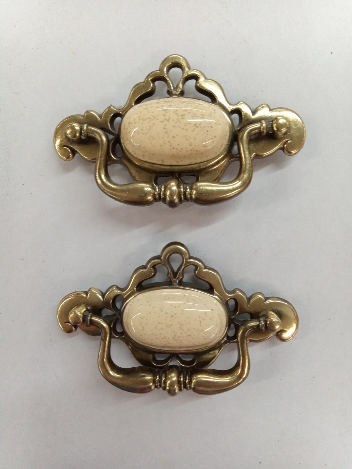 Pair Of 2 Bronze Tone Vintage Drawer Pulls With Speckled Cream Ceramic Inserts