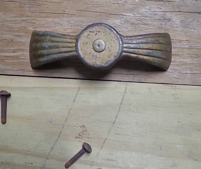 Art Deco Set of 6, Drawer Pulls.