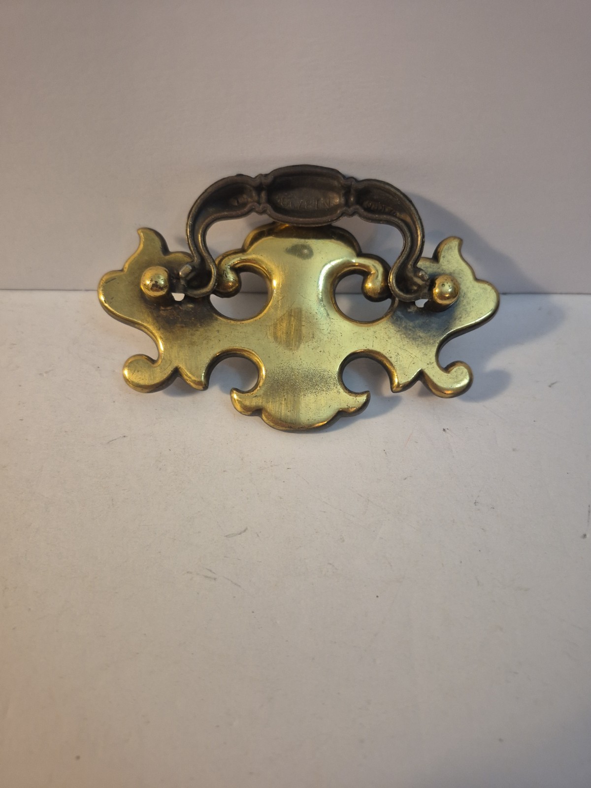 Vintage Brass Chippendale Batwing Drop Swinging Bail Drawer Pulls Lot Of 8