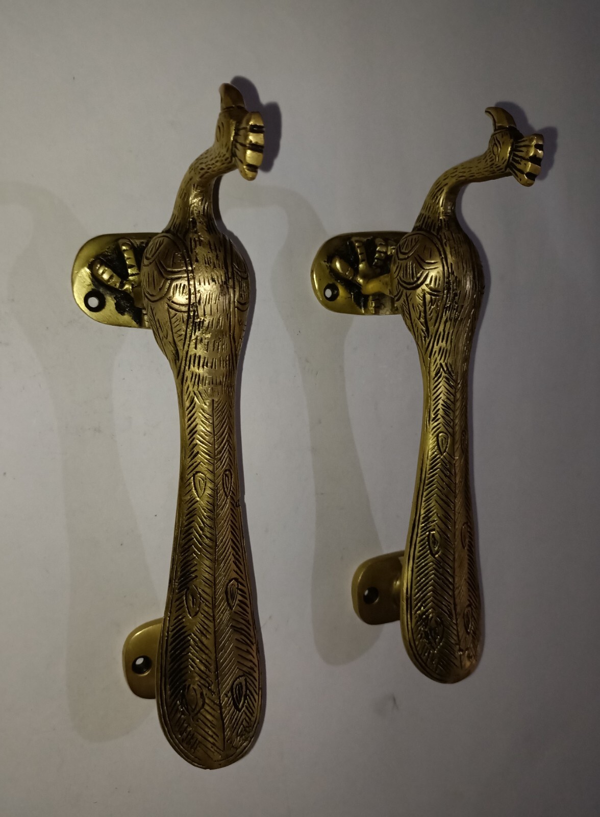 Peafowl with Fingers Design Base Door Pull Brass Peacock Long Tail Handles GTX