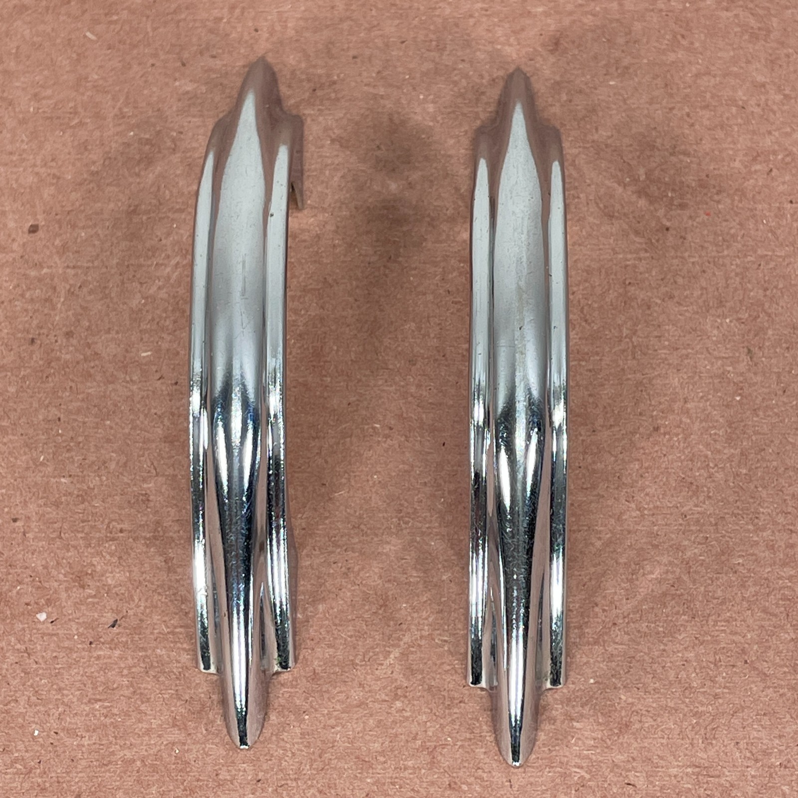 2 Vintage Chrome Cabinet Pulls Drawer ( Similar to Youngstown & Amerock E311 )