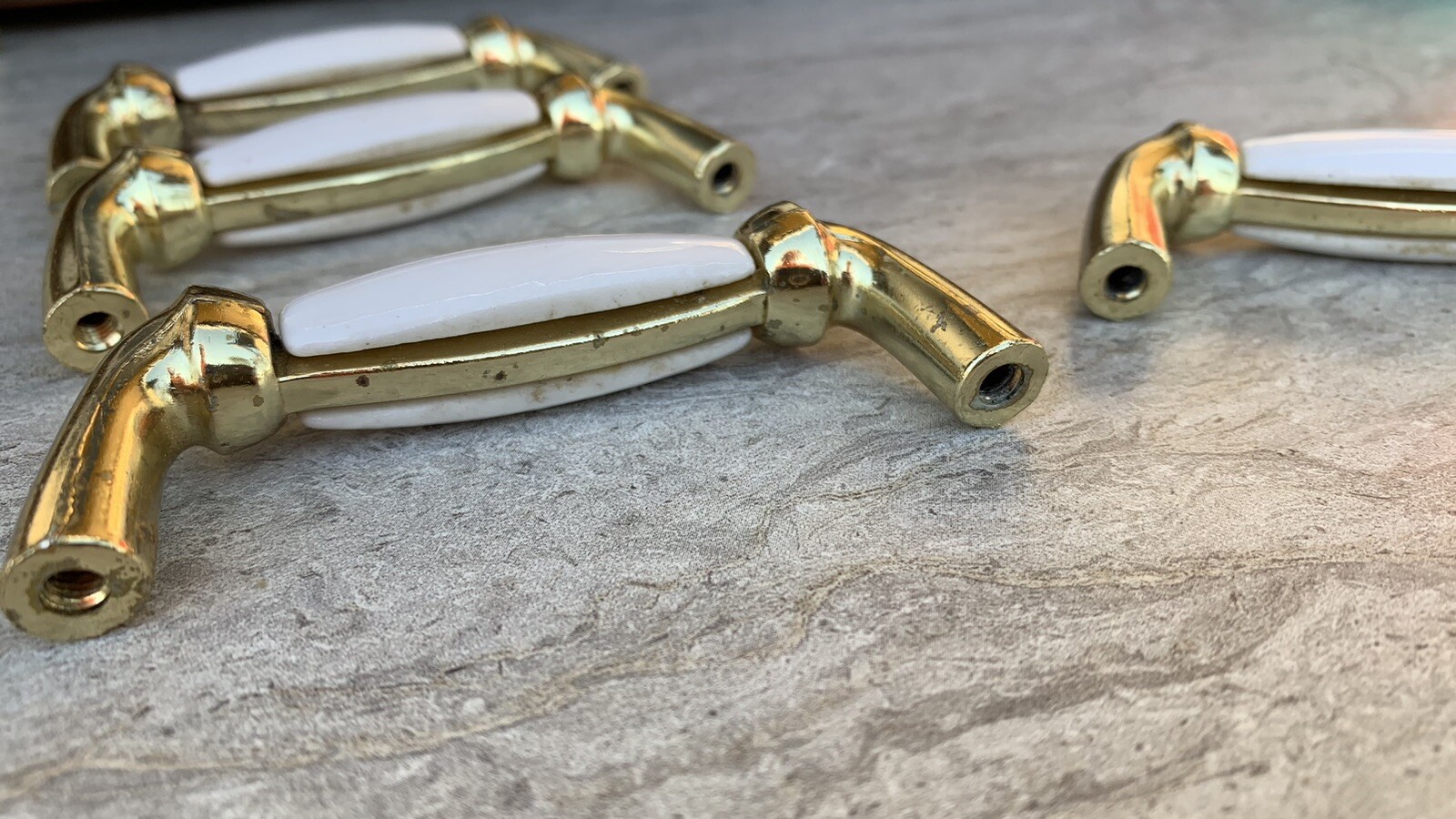 PORCELAIN HANDLES PULLS 4 Brass Handles 5 Pulls LOT OF 9 Mixed White Beige