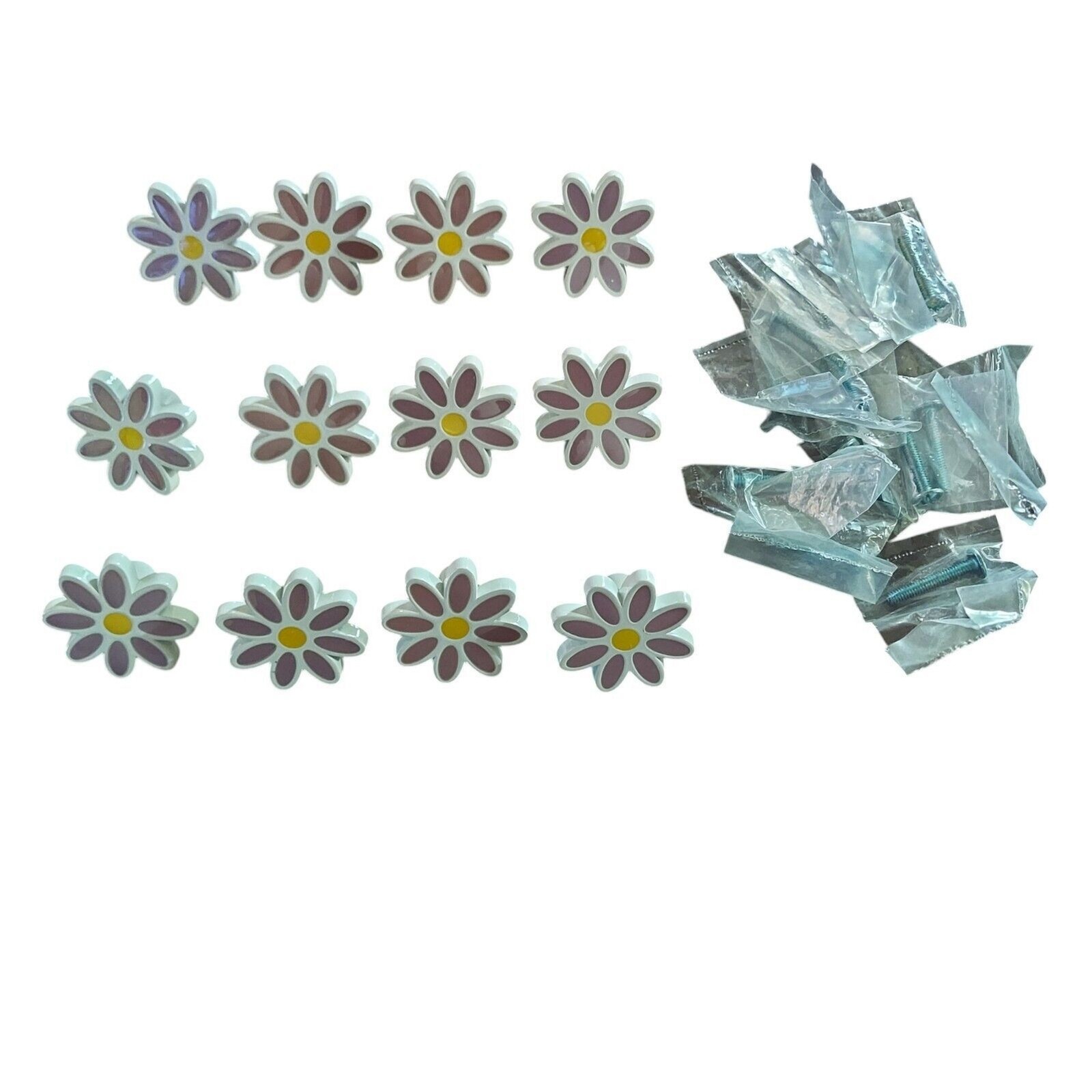 Daisy Drawer Knobs/Pulls 12 with Screws 1.5″