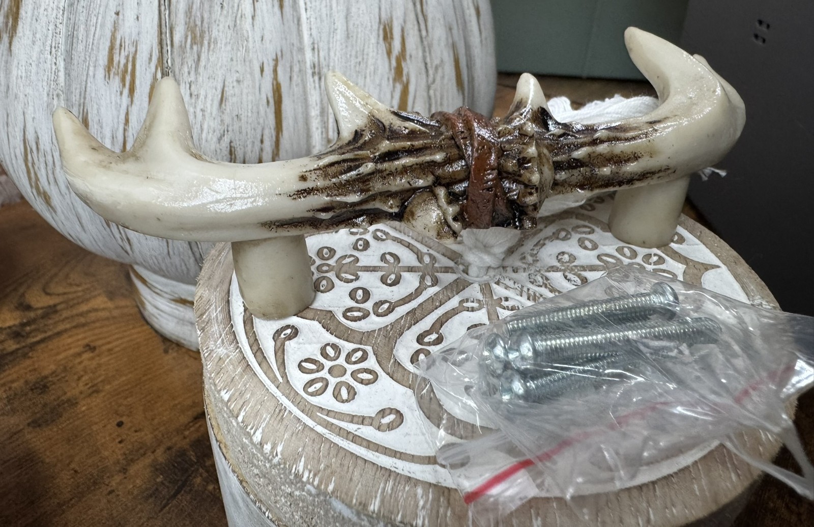 Set of 2 Western Rustic Deer Antlers Door Pull Furniture Hardware Bar Handles