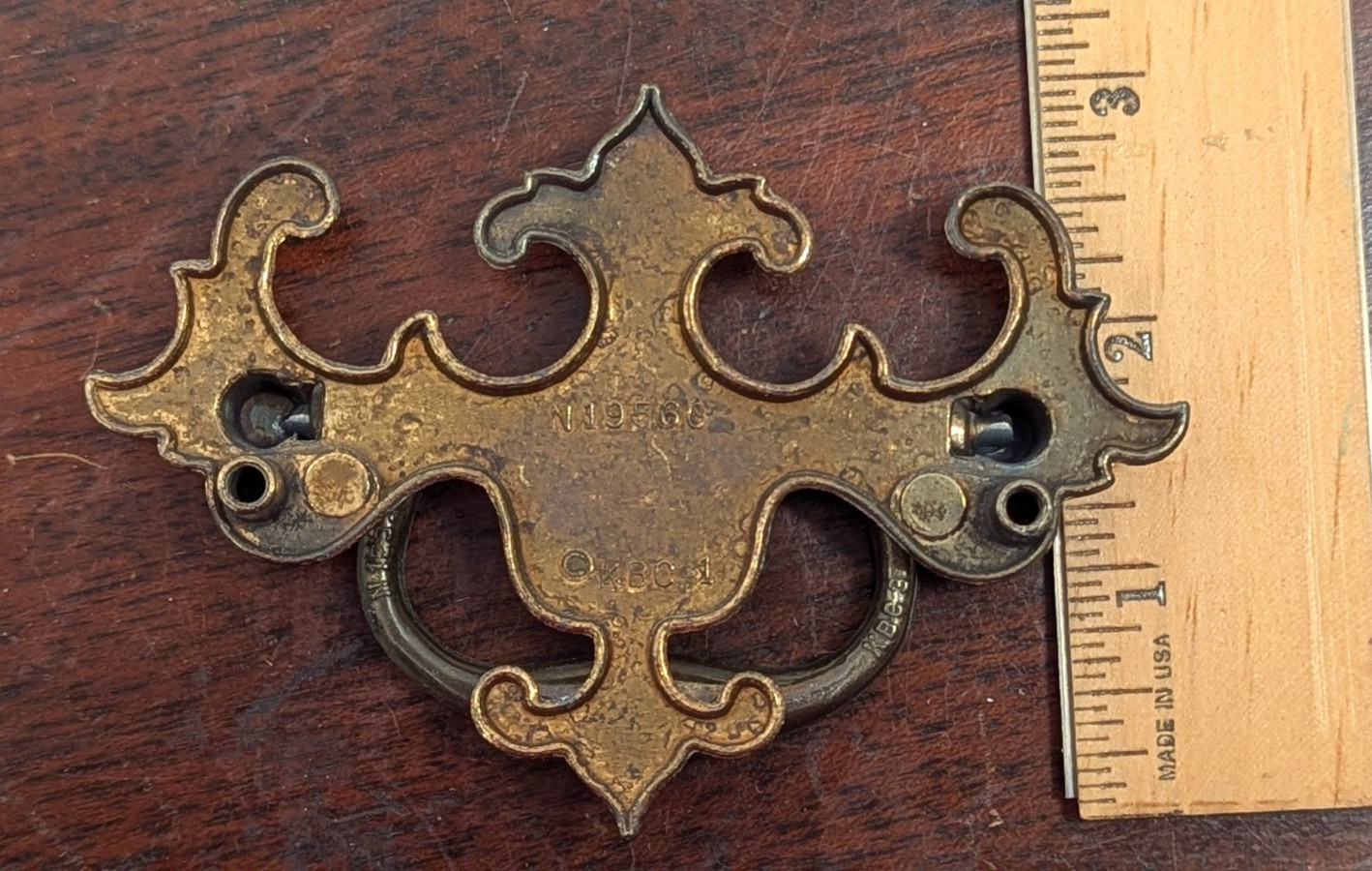 Vintage KBC 1 N19560 Brass Chippendale Batwing Drawer Pull Bail Handle 3″ Back