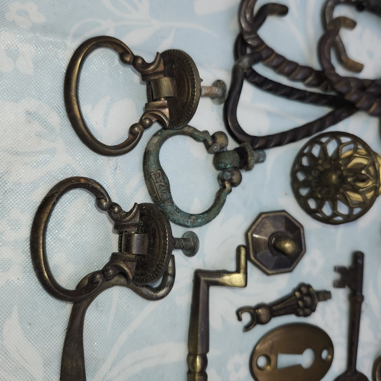 Lot antique bronze Vintage furniture Knobs & bail pulls stamped brass key hole