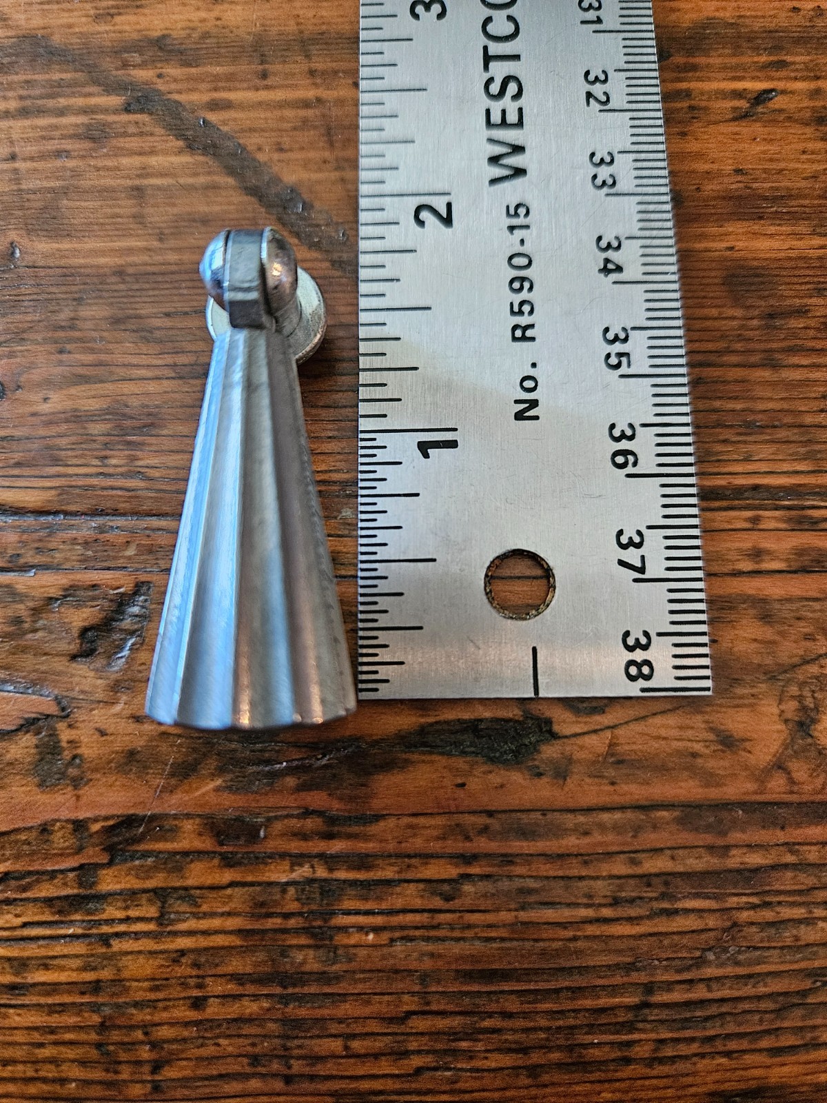 4 Vintage Art Deco / Mid Century Fluted Cone Drop Pendant Drawer Pulls