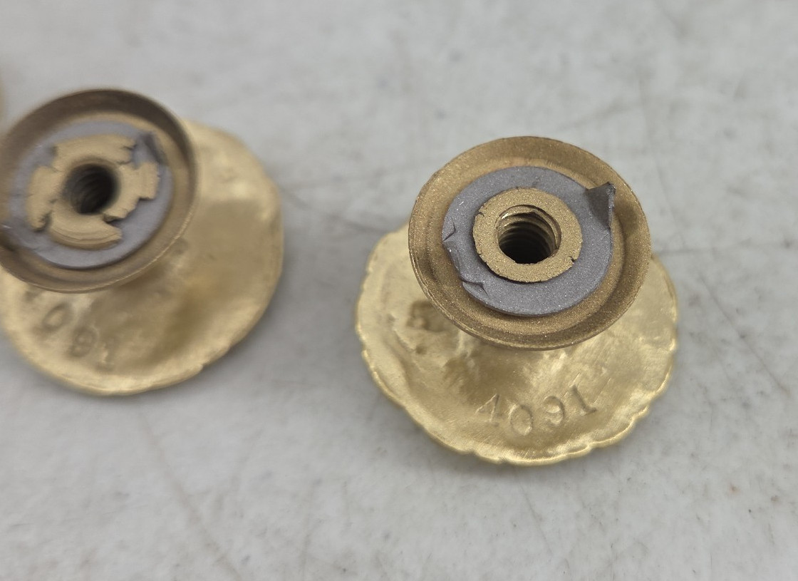 Vintage 4 Brass Drawer Pull Handles Cabinet Cupboard Round Flower Knobs 4091