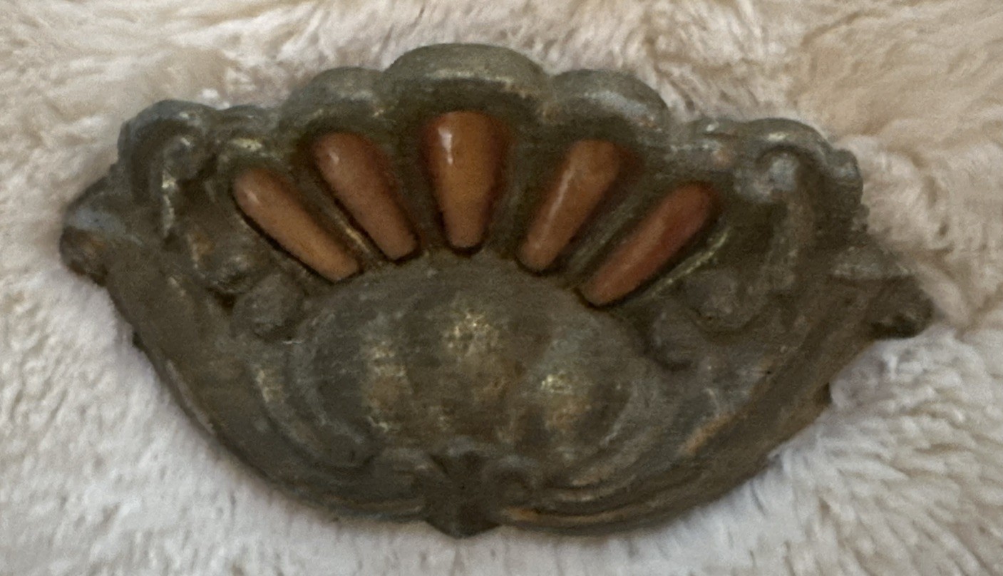 8 Gorgeous Original Vintage/Antique Art Deco Brass Drawer Pulls Bakelite Inserts