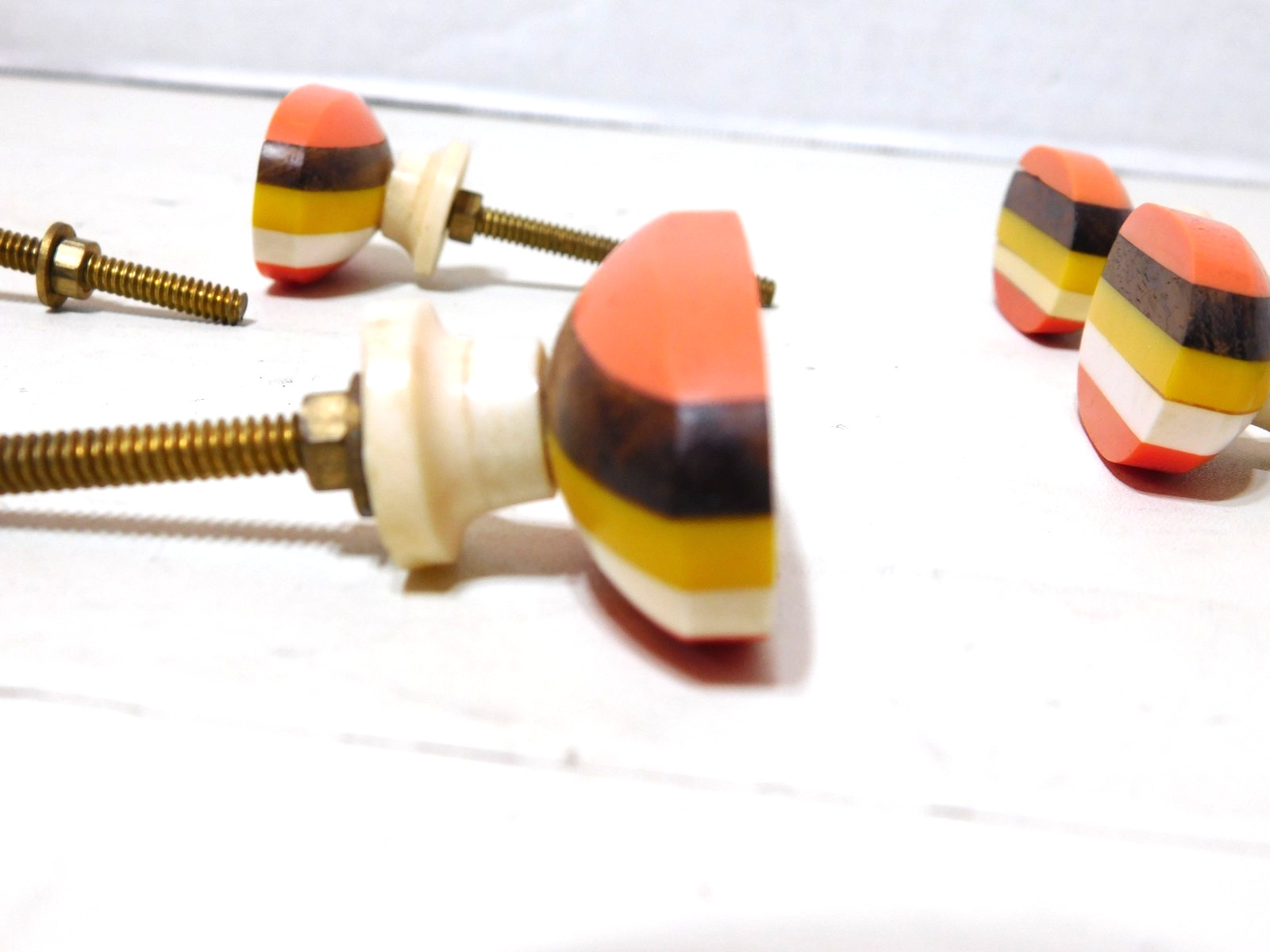 5 MCM Drawer Pulls Oval 1.5″x1″ Red White Yellow Wood Orange Plastic Oval