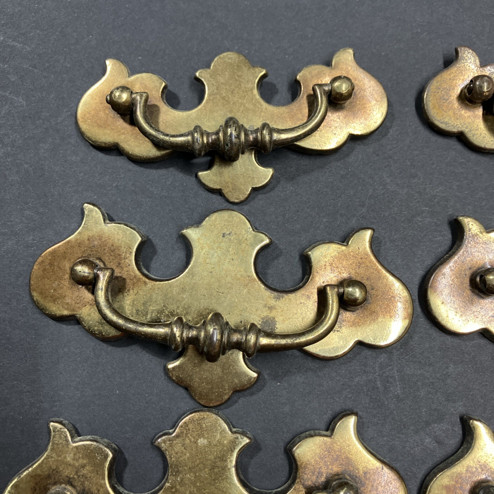 Vintage KBC N2252(4) N2251(2) Chippendale Batwing Drawer Pulls Set Of 6