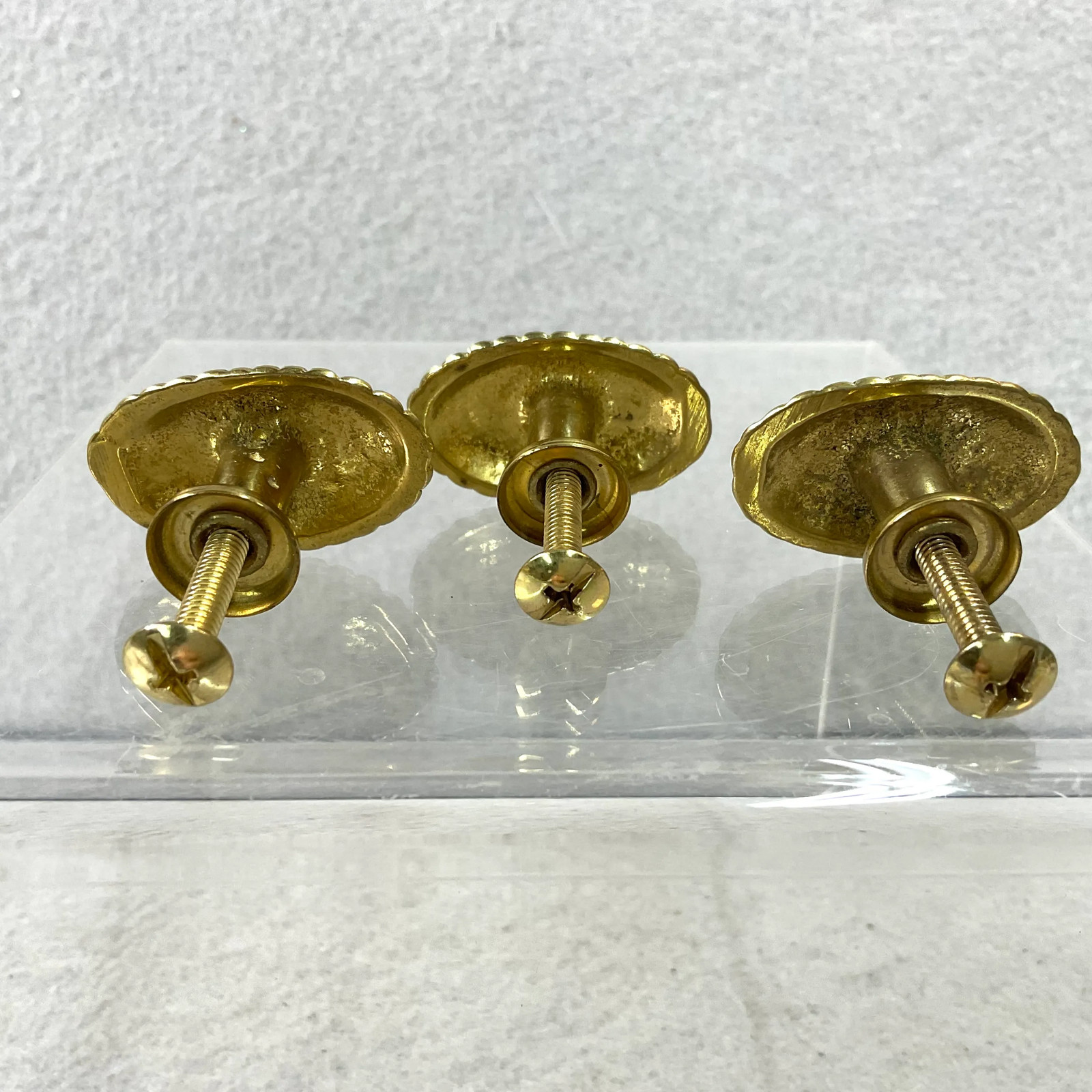 Vintage Brass Ornate Oval Cabinet Knobs Drawer Pulls Floral Set of 3