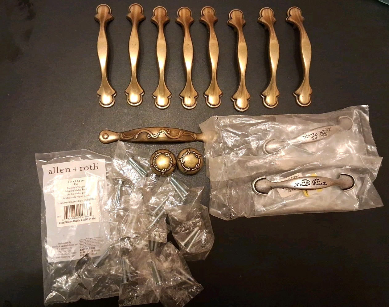 Allen & Roth Brass 8 Drawer Pull Handles w/Screws & 3 Assorted Handles & 2 Knob