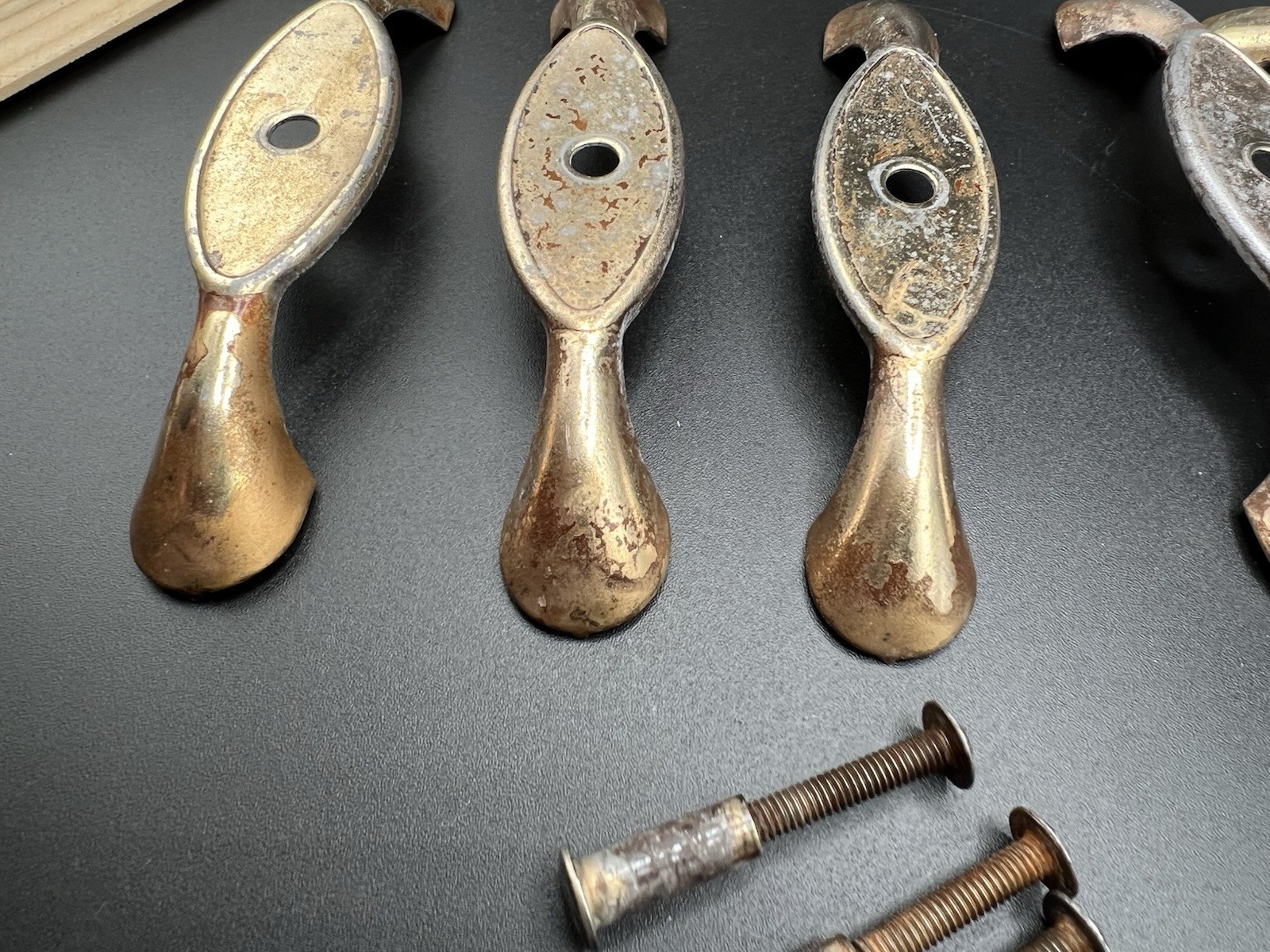 Antique 6 Matching Metal Drawer Pulls Handles Waterfall Dresser Art Deco