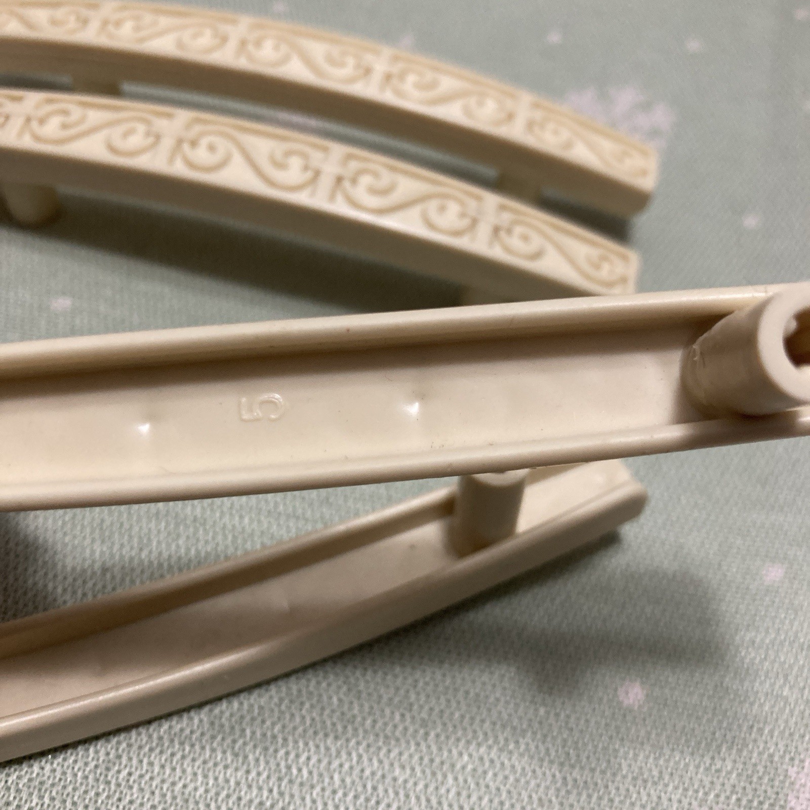 Beige Kitchen Cupboard Handles set of 4 Vtg Scrolled MCM Plastic Cabinet
