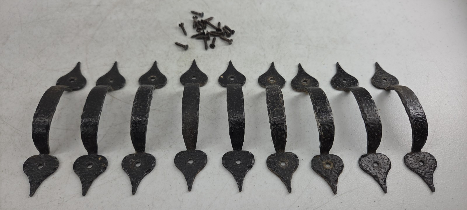 Vintage Lot of 9 Drawer Pull Handles Hammered Pointed Handle Cupboard Black No 2