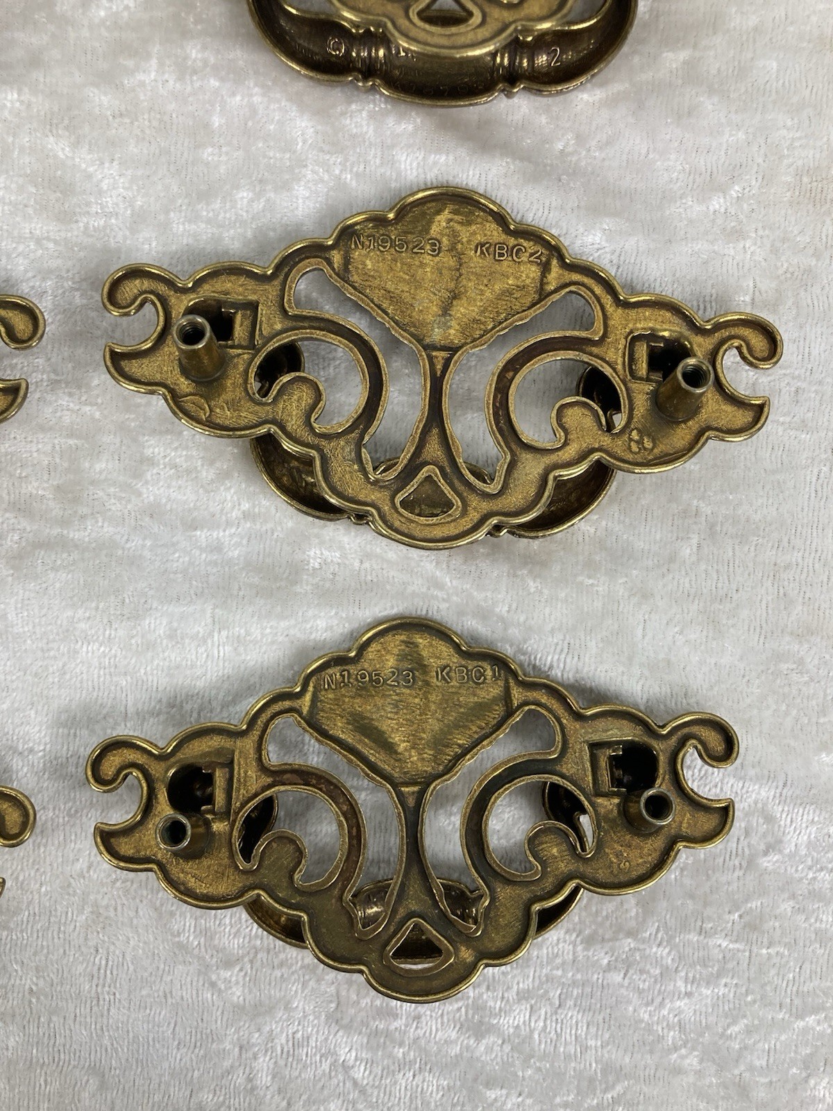 Vtg Brass Chippendale Federal Wheat Drawer Pulls Handle Bail Drop Lot of 8