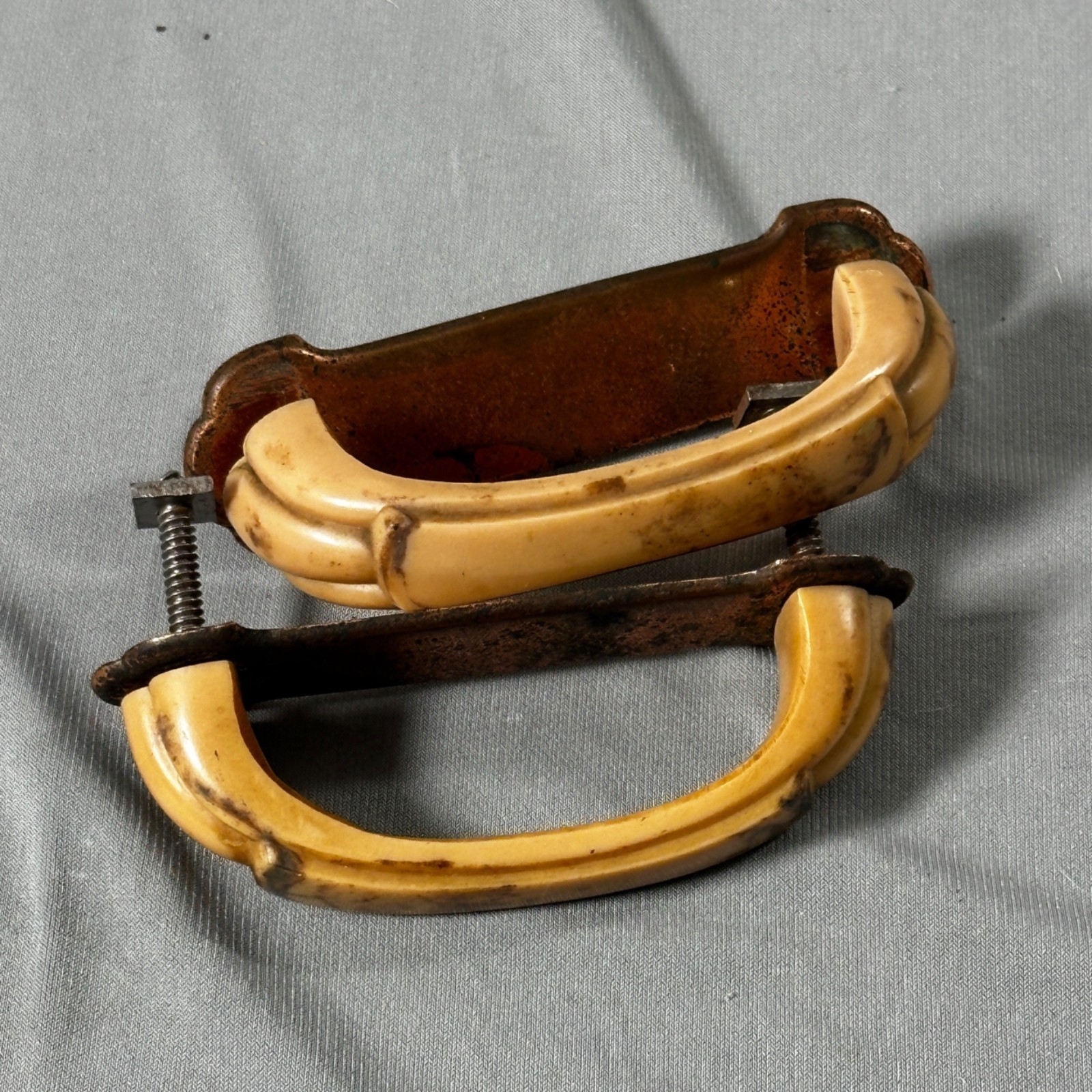 2 Vintage Drawer Pull Handles – Bakelite, Art Deco